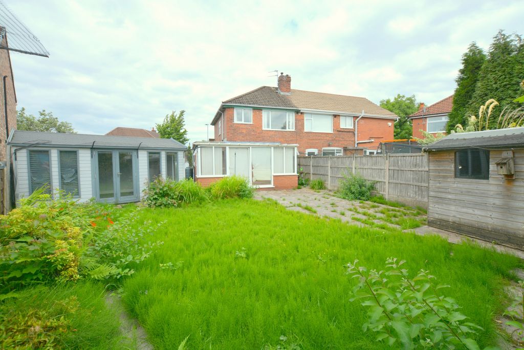 Property photo 2 of 15 Photo 13