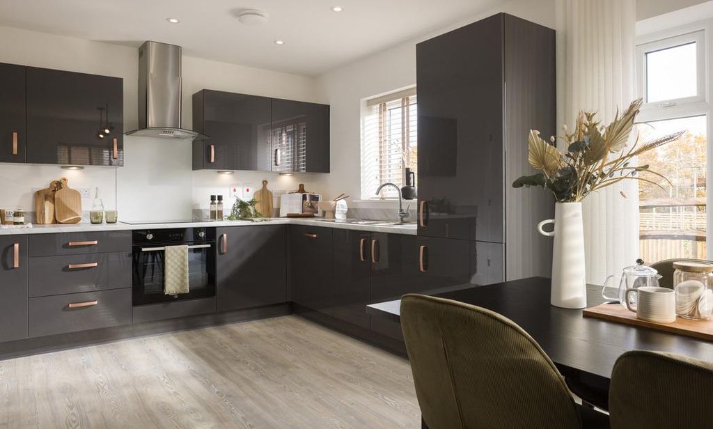 Property photo 2 of 8 Dandara - Zoopla -
