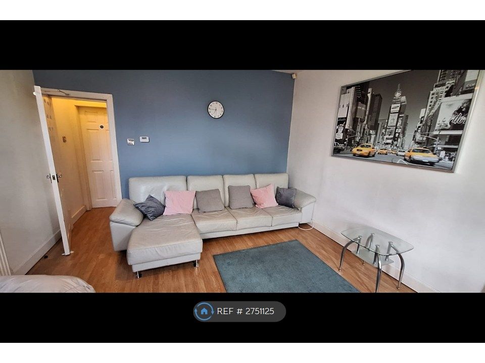 Property photo 3 of 24