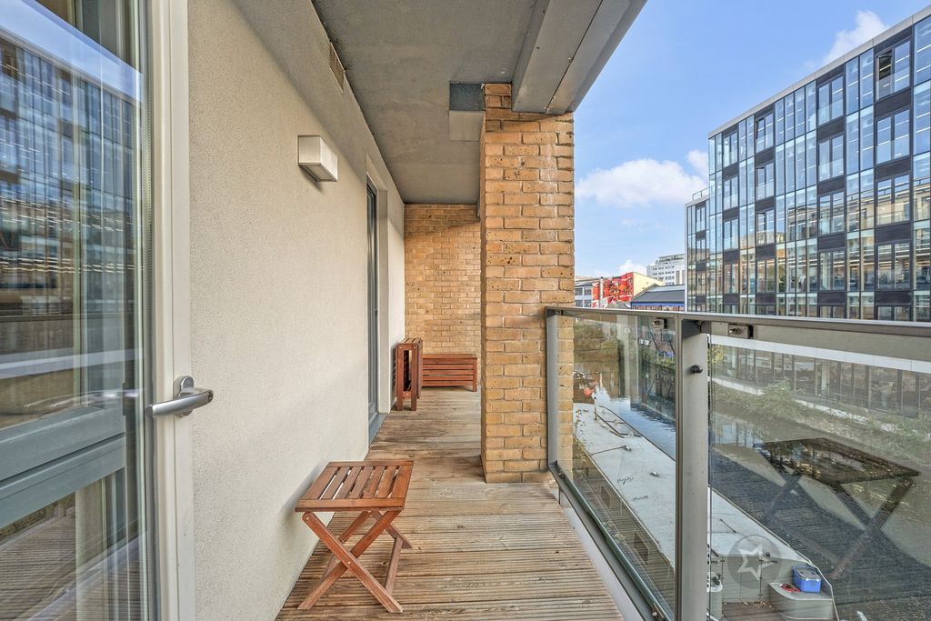 Property photo 2 of 17 Photo 15