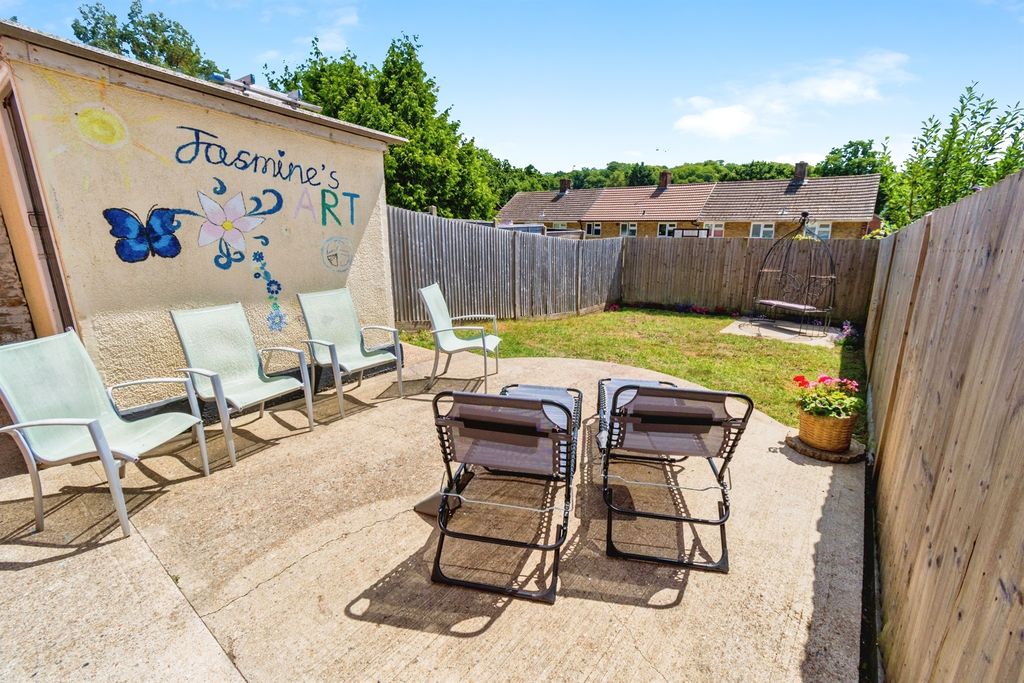 Property photo 3 of 16