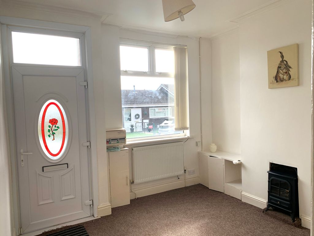 Property photo 2 of 8 m7
