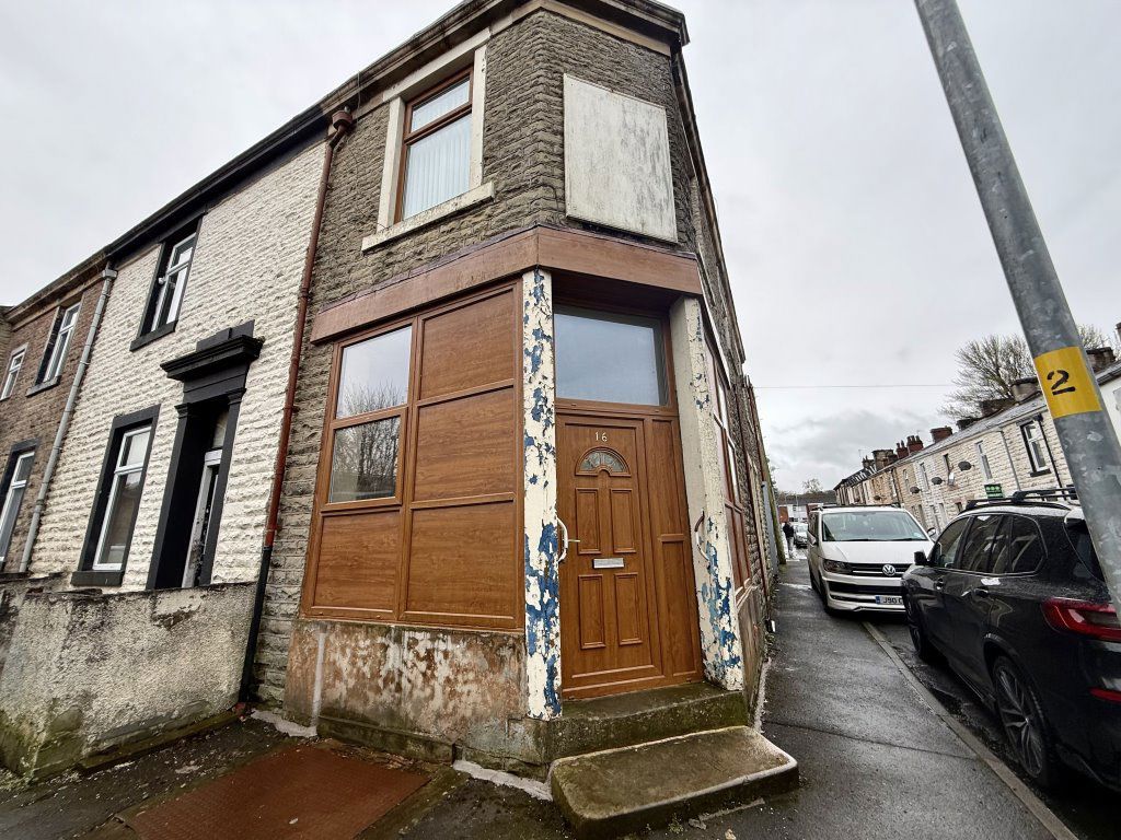 Property photo 1 of 5