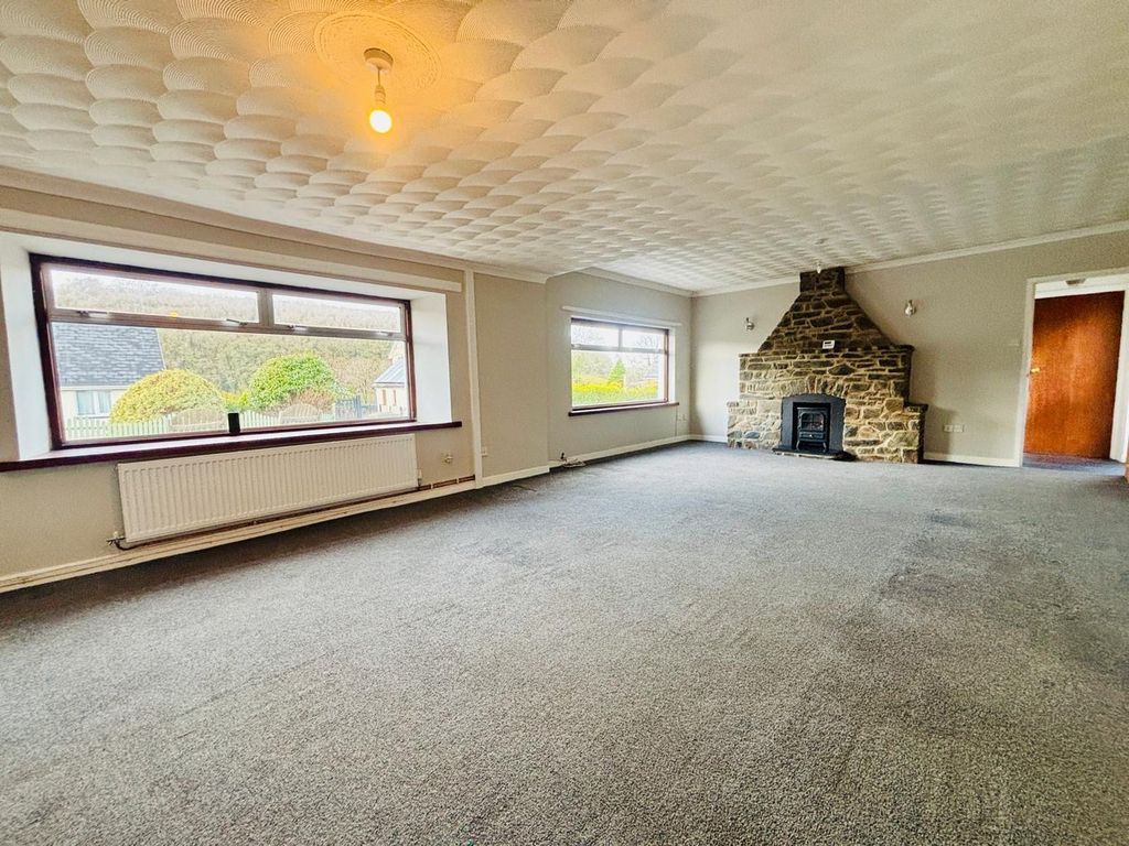 Property photo 3 of 26