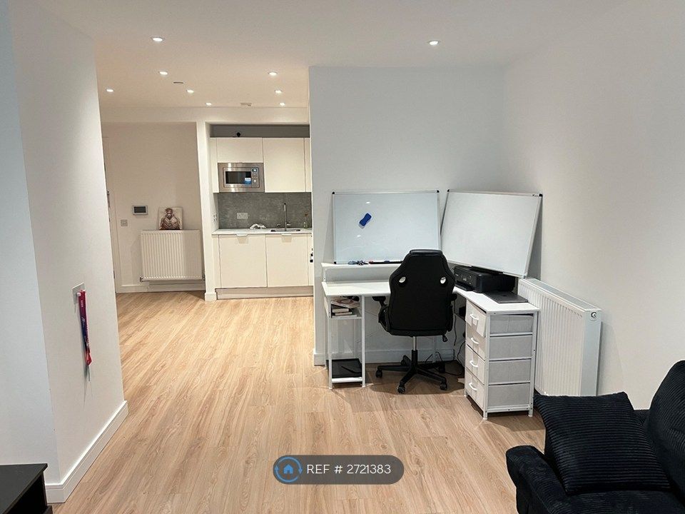 Property photo 3 of 11