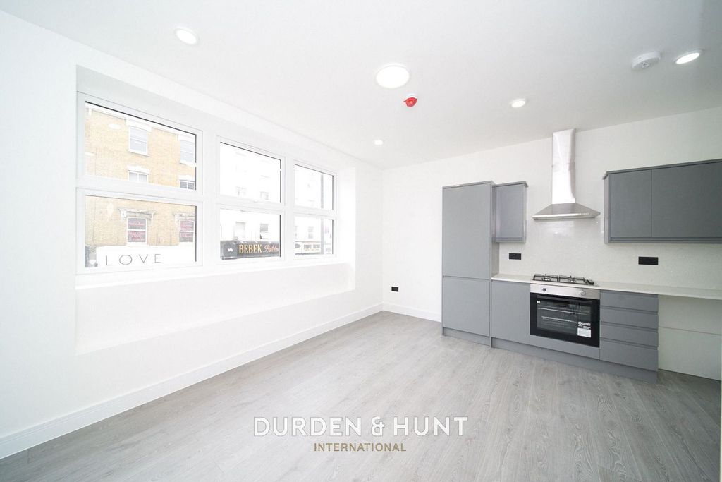 Property photo 2 of 8 Birkbecks_Result.Jpg