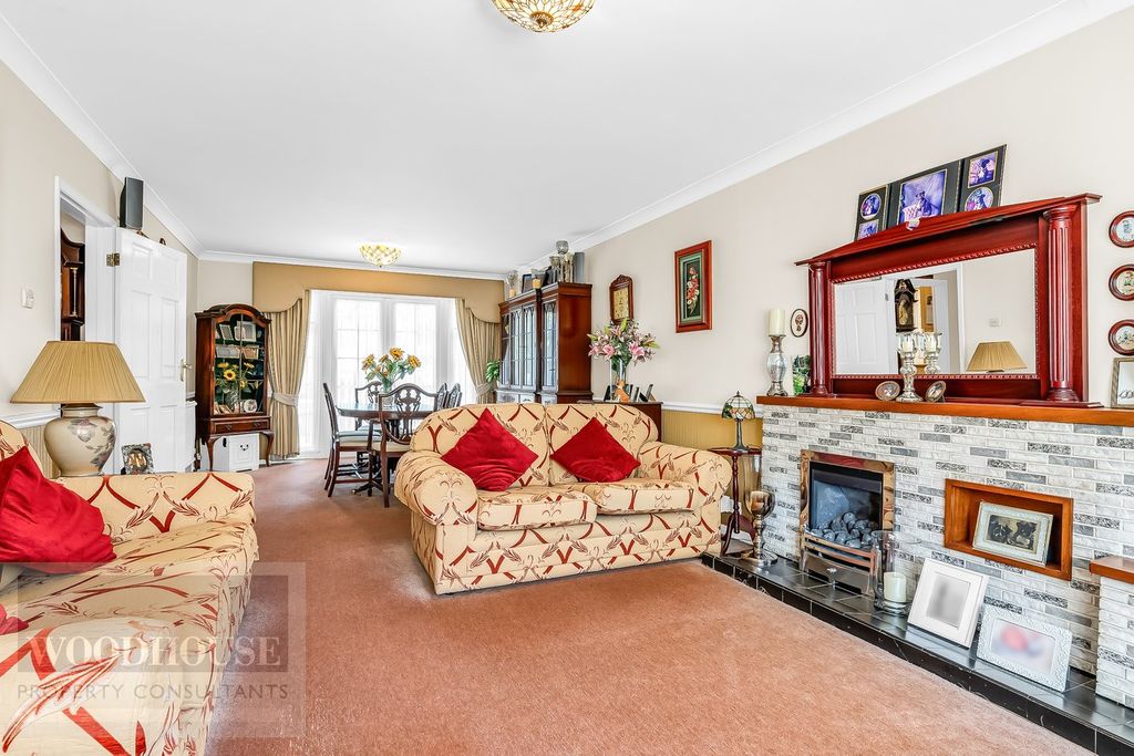 Property photo 3 of 22
