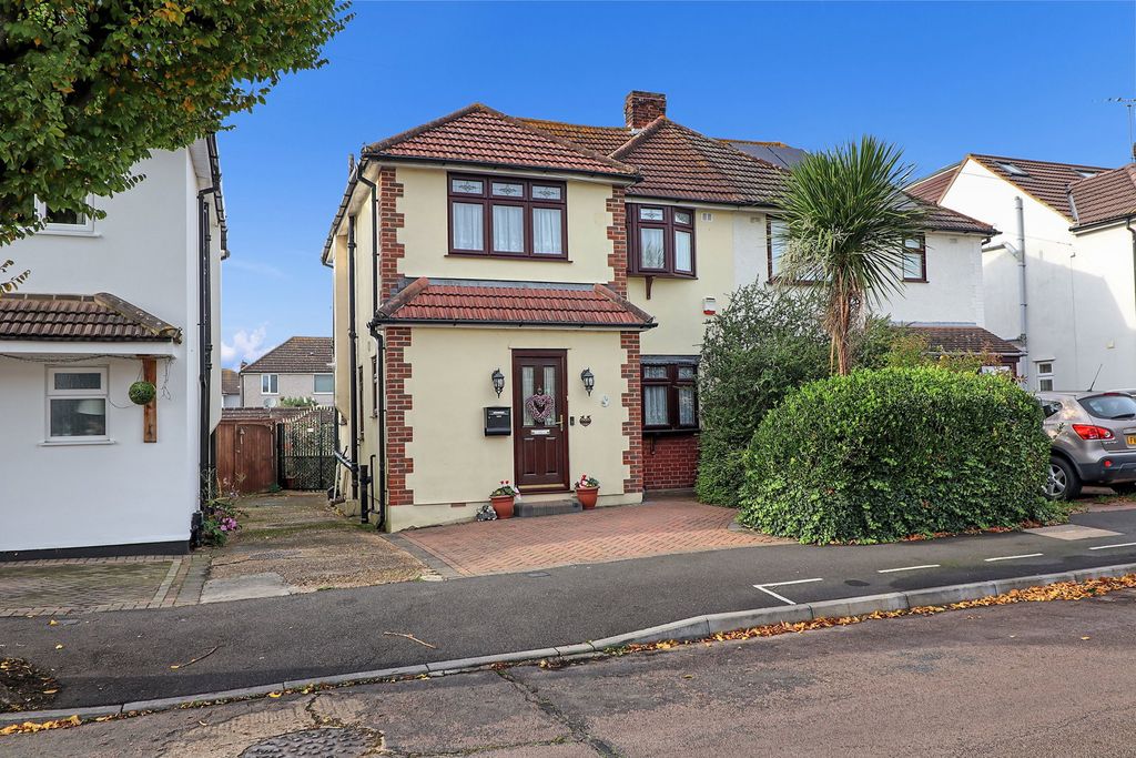 Property photo 1 of 35