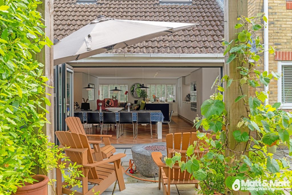 Property photo 2 of 25 4346103
