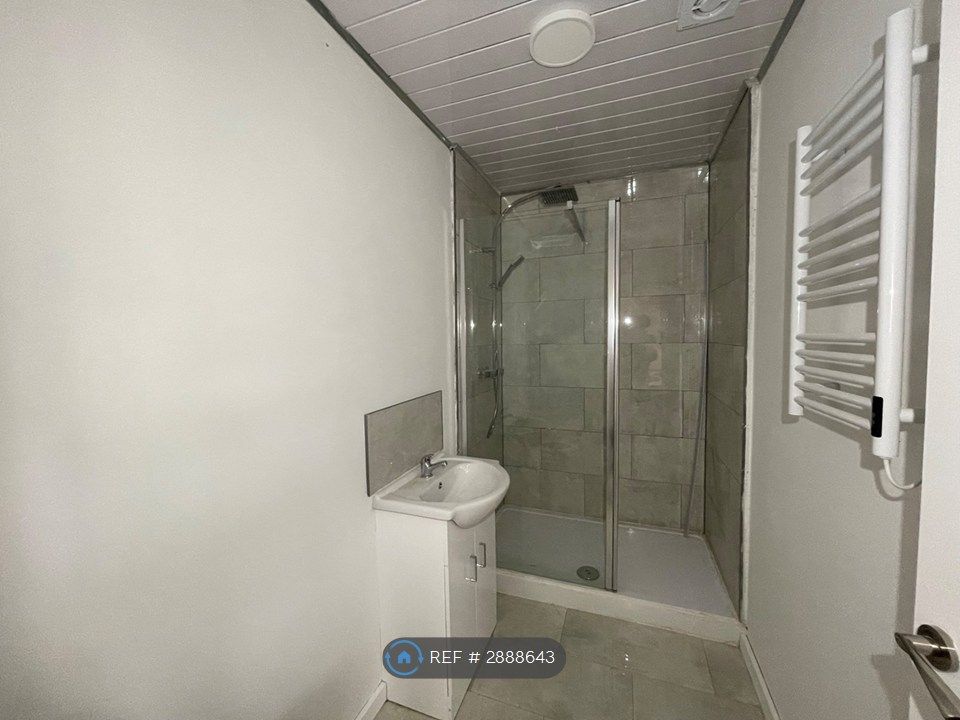 Property photo 3 of 3