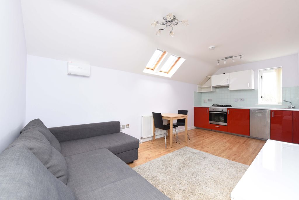 Property photo 1 of 5