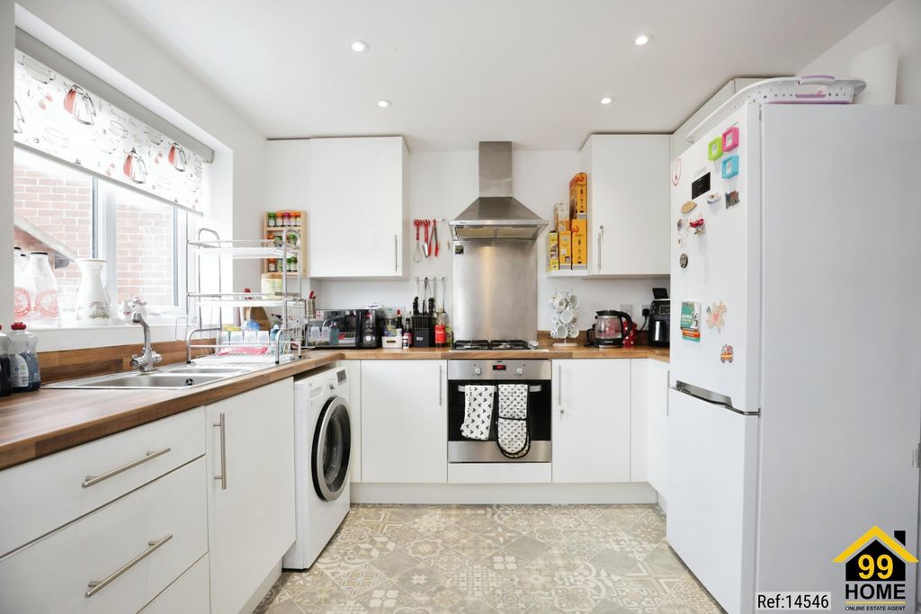 Property photo 3 of 20 Photo 2