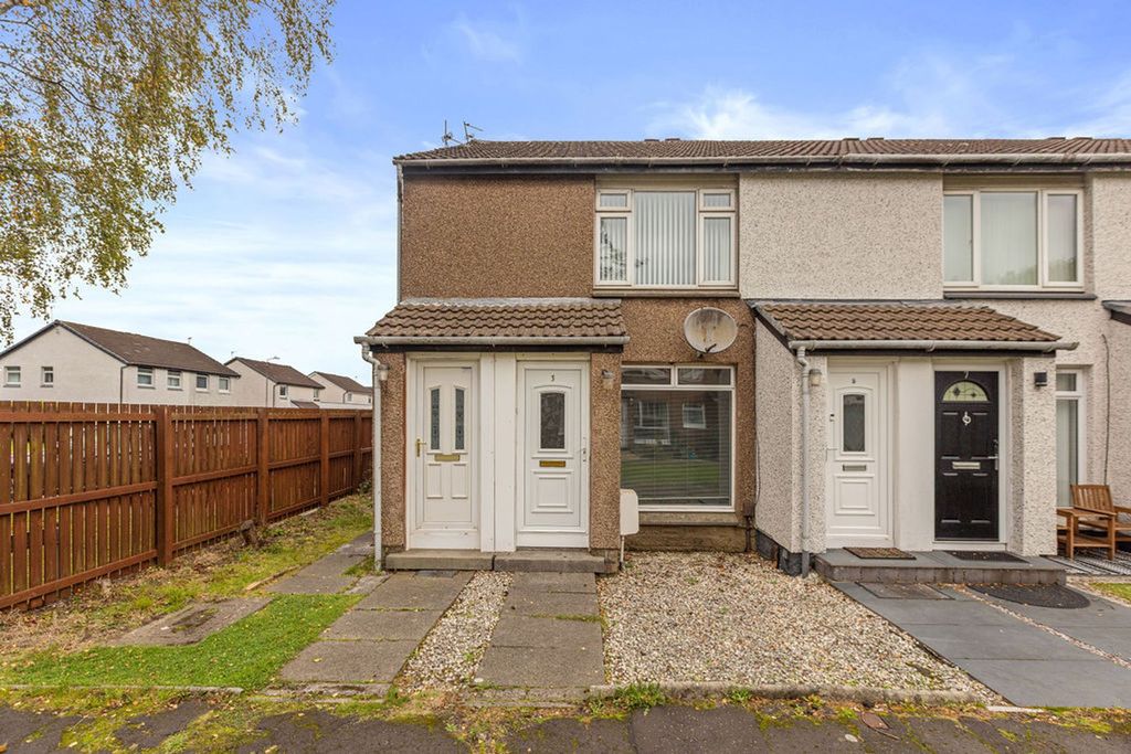 Property photo 1 of 11