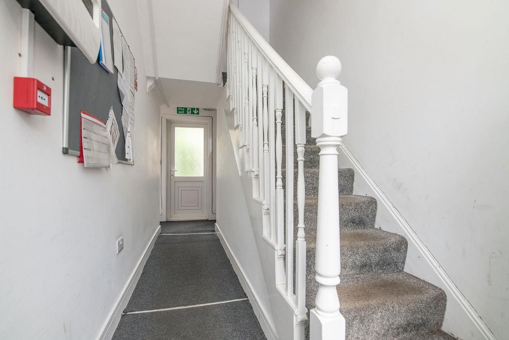 Property photo 2 of 24 Yardleyrd-12.Jpg