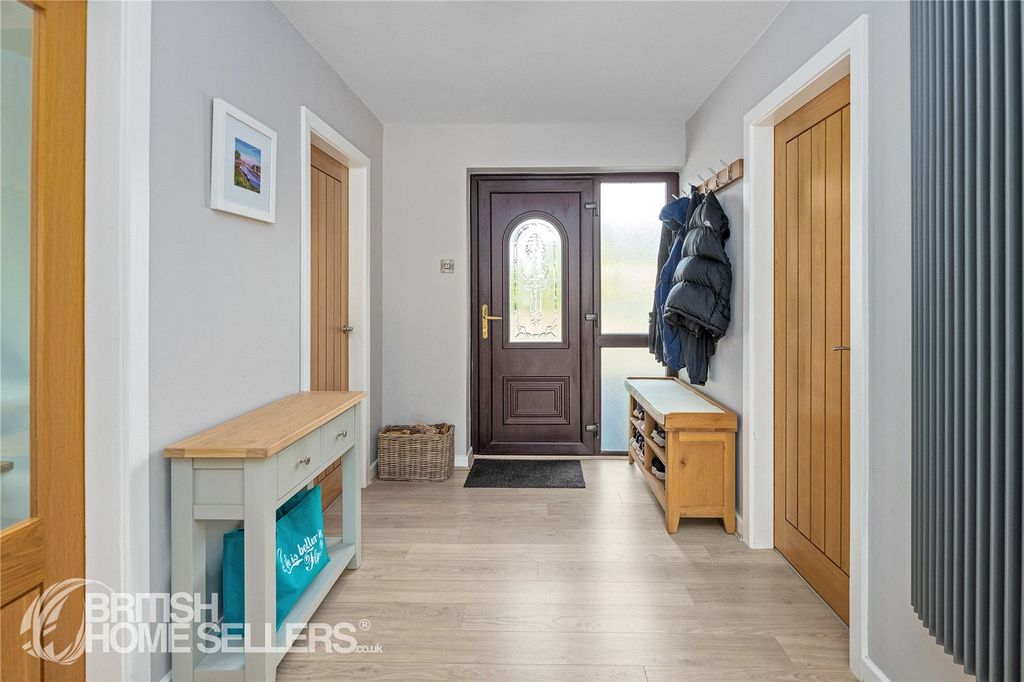 Property photo 2 of 18 Picture No. 05