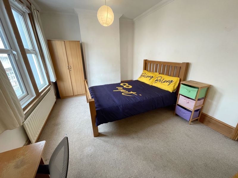 Property photo 2 of 6 Photo 9