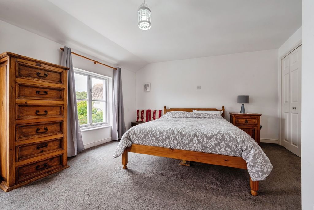 Additional image 8 of 3 bed terraced house for saleCross Street, Padstow, Cornwall PL28