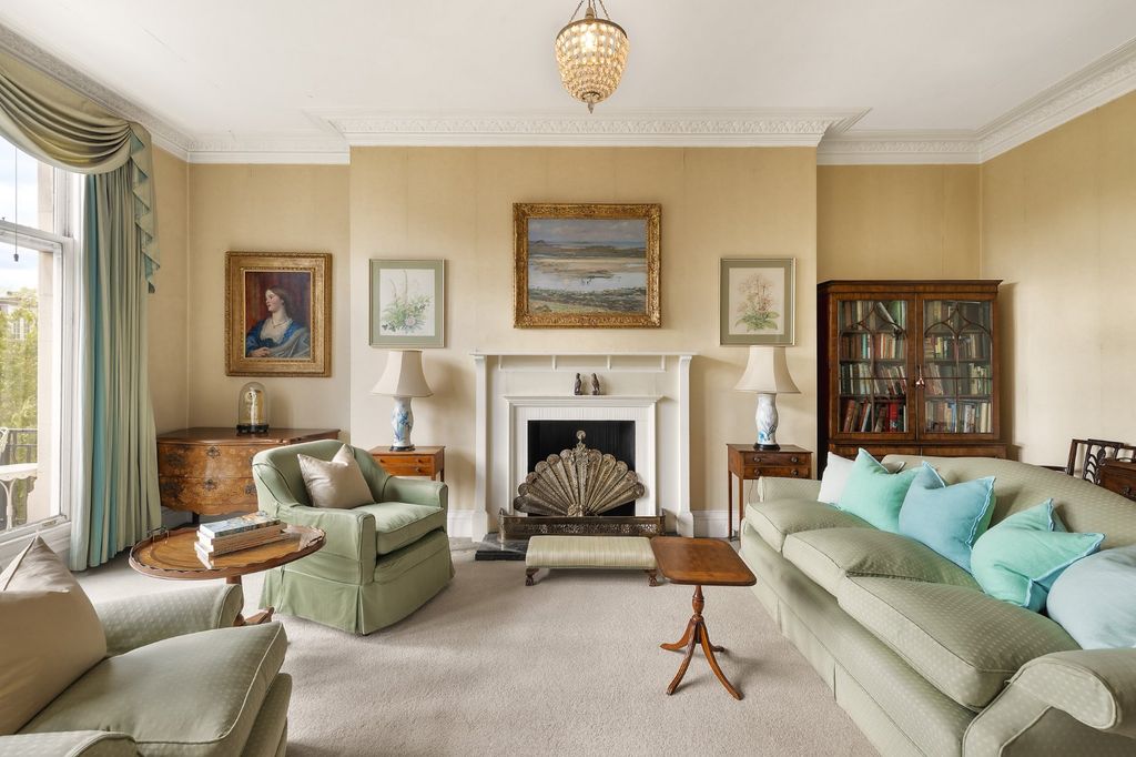 Property photo 3 of 10 Reception Room