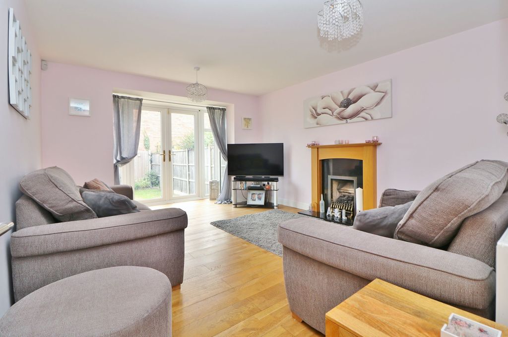 Property photo 3 of 24