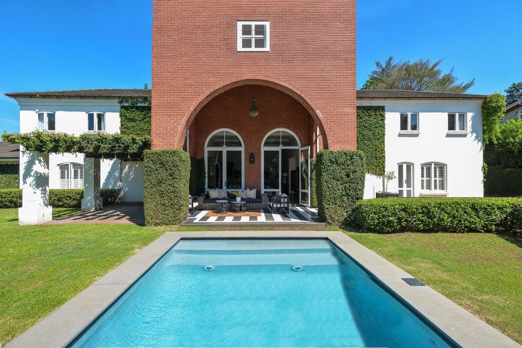 Property photo 1 of 16 1Pm1717142