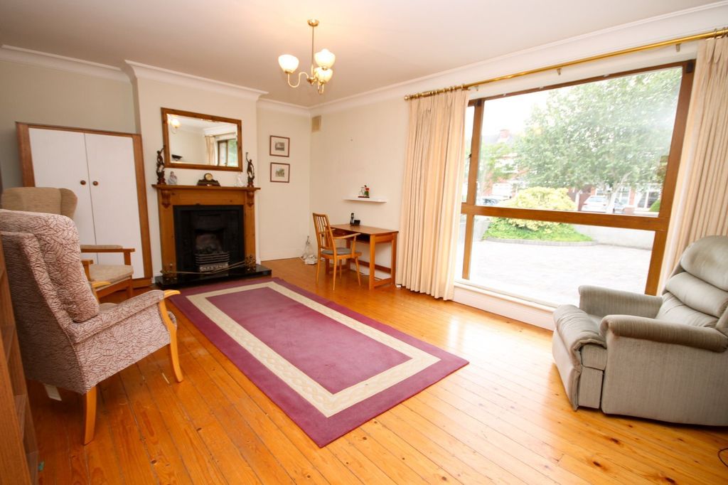 Property photo 2 of 13 Picture No. 11