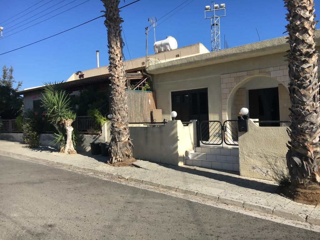 Property photo 3 of 3