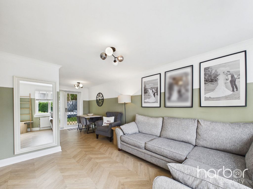 Property photo 2 of 19 5676724