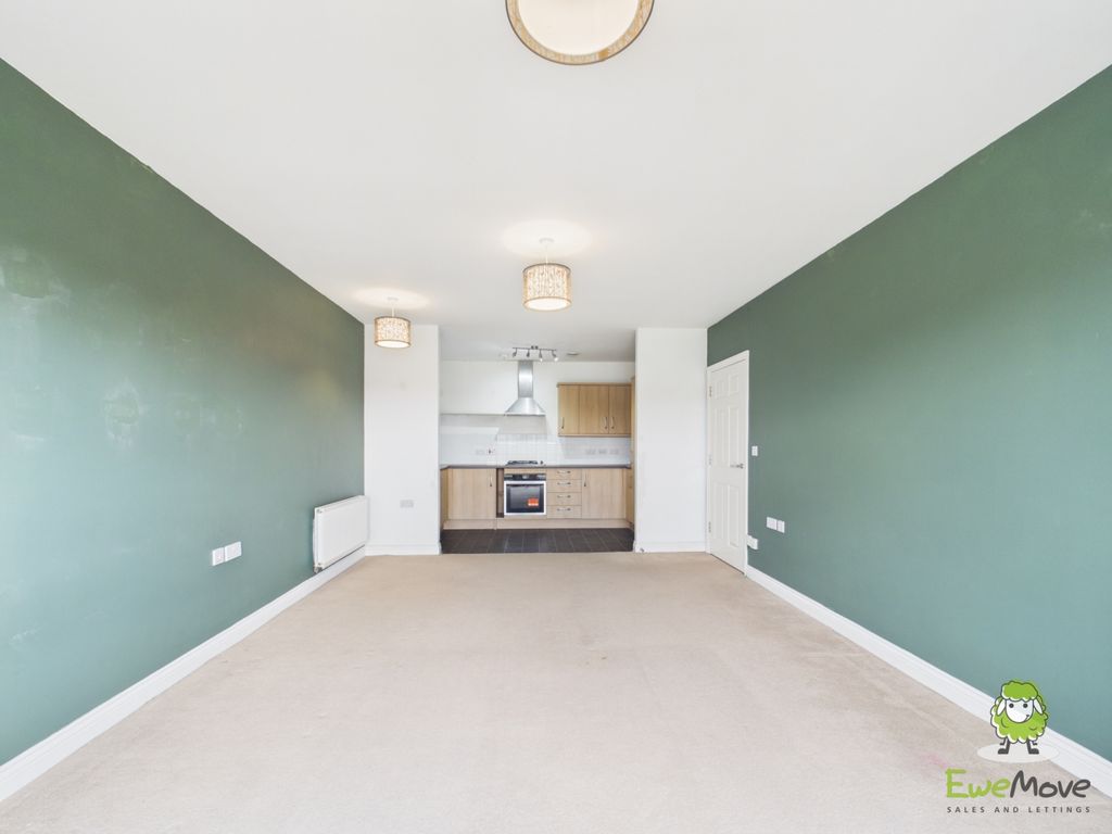 Property photo 3 of 13 Ewemove Basingstoke The Crosstrees Sitting Room