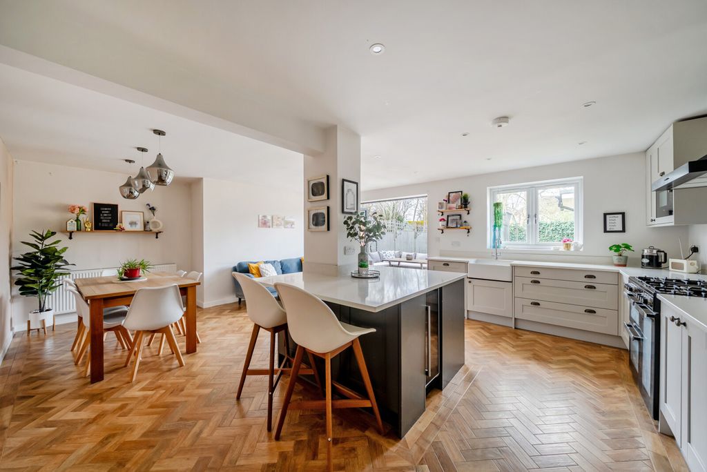 Property photo 2 of 22 1429442-5-69B15F2...