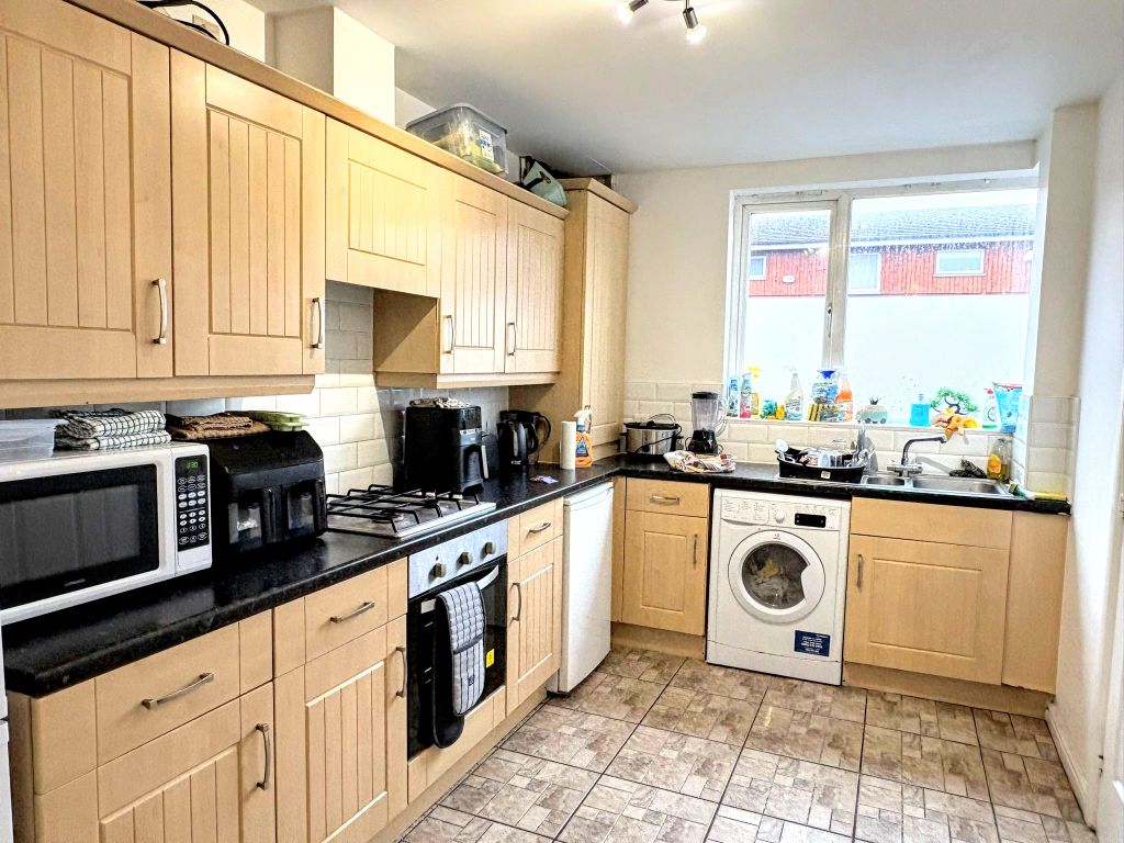 Property photo 2 of 4 Whatsapp Image 2025-12-08 At 15.55.16