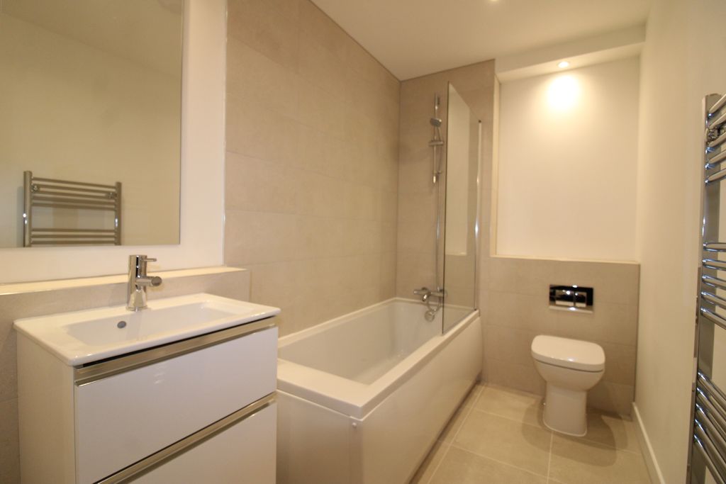 Additional image 9 of 2 bed flat to rentBridge Street, Paisley PA1