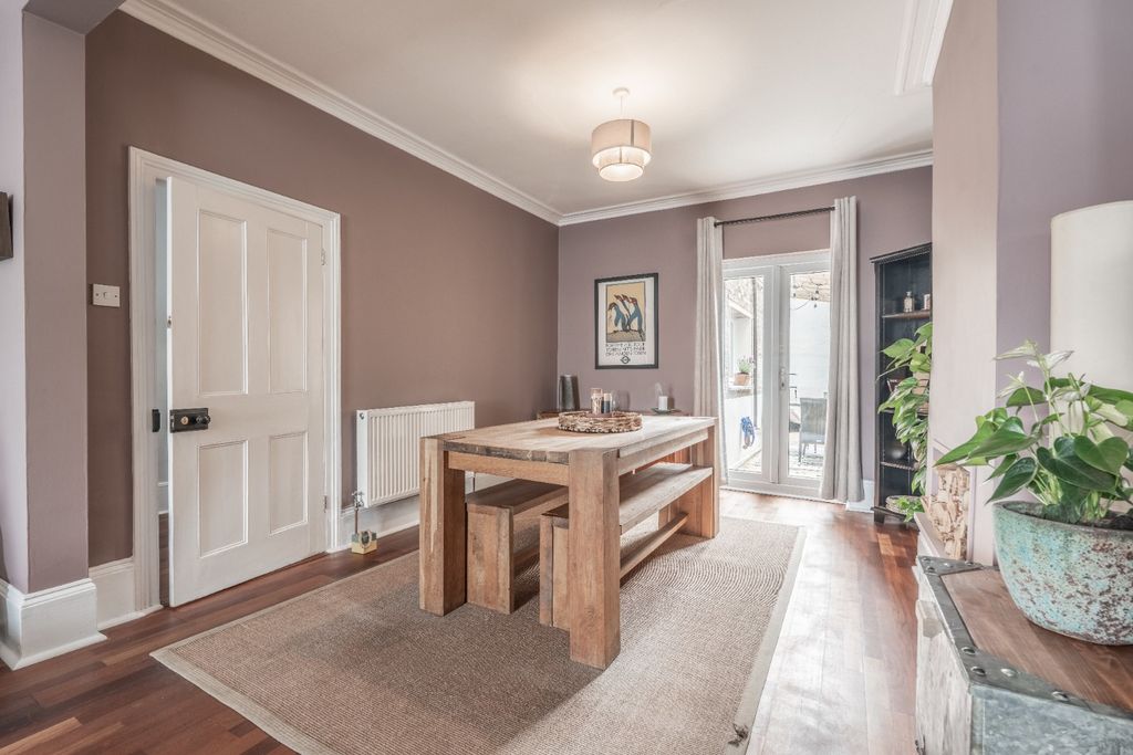 Property photo 3 of 34 5174583