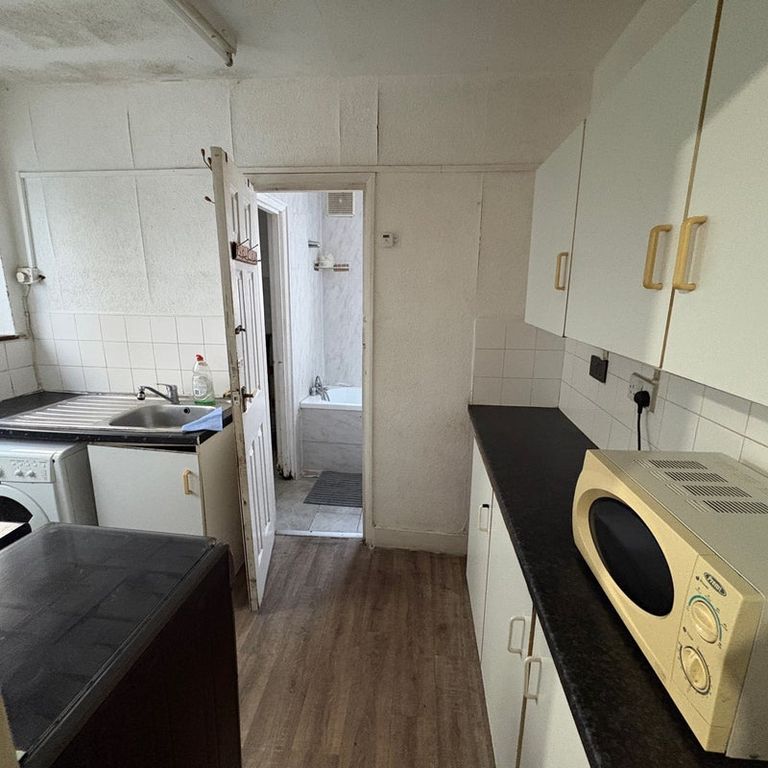 Property photo 3 of 9 Gallery