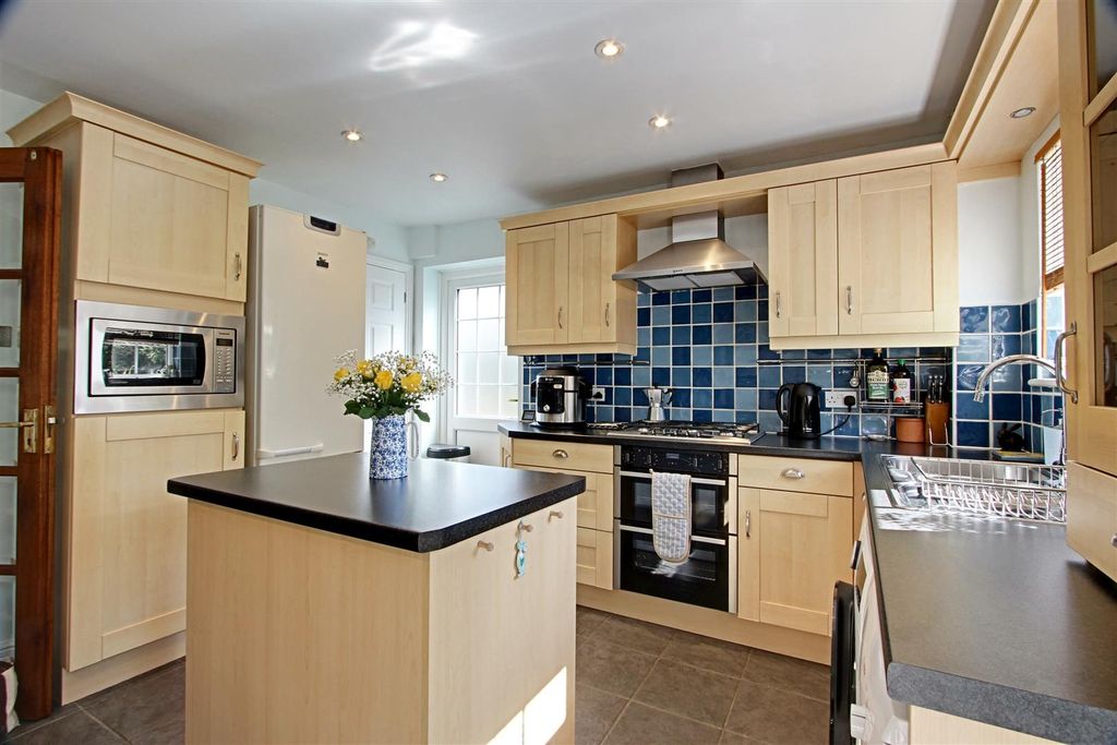 Property photo 3 of 17 Img_4941-Img_4946.Jpg