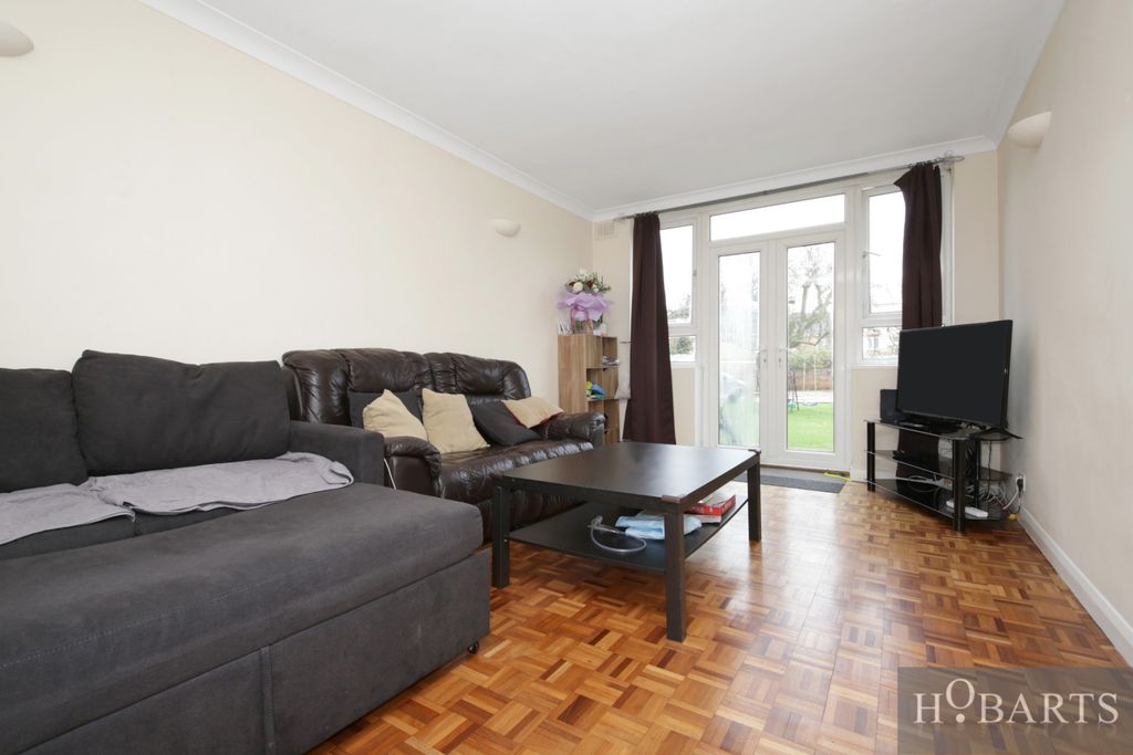 Property photo 2 of 11 Gallery