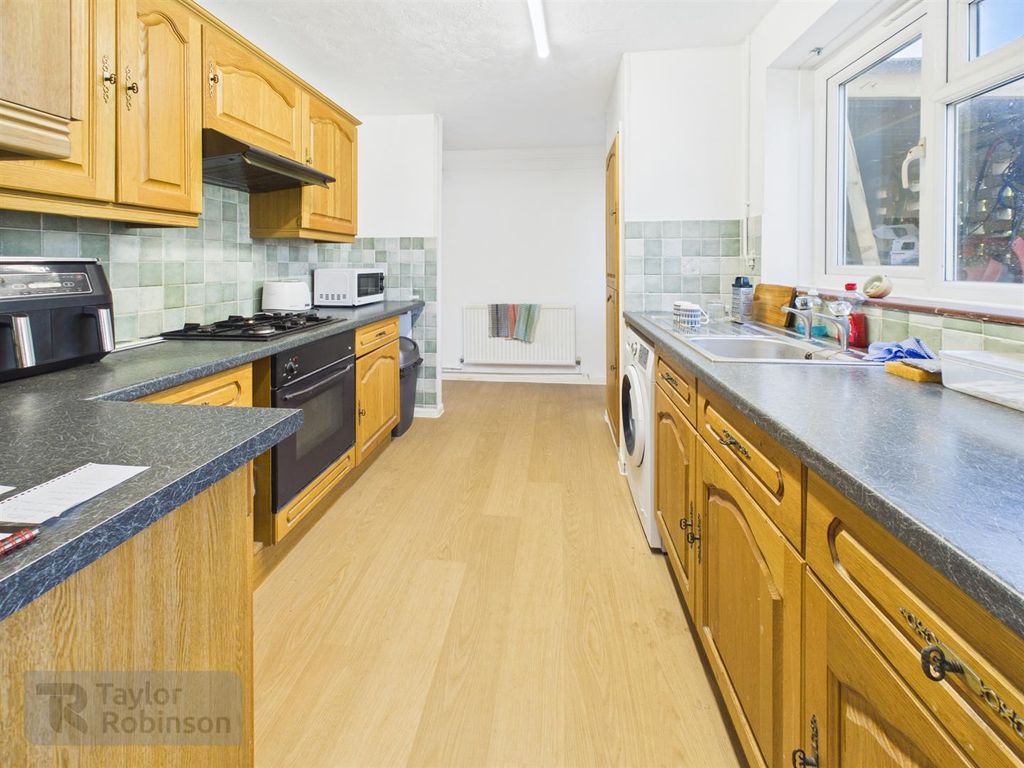 Property photo 3 of 16 Cam02600G0-Pr0717-Still017.Jpg