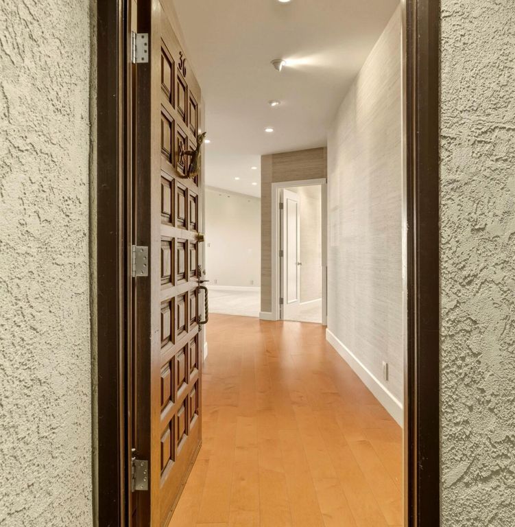 Property photo 2 of 10 <Alttext/>