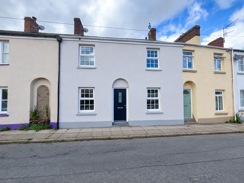 Property photo 1 of 14