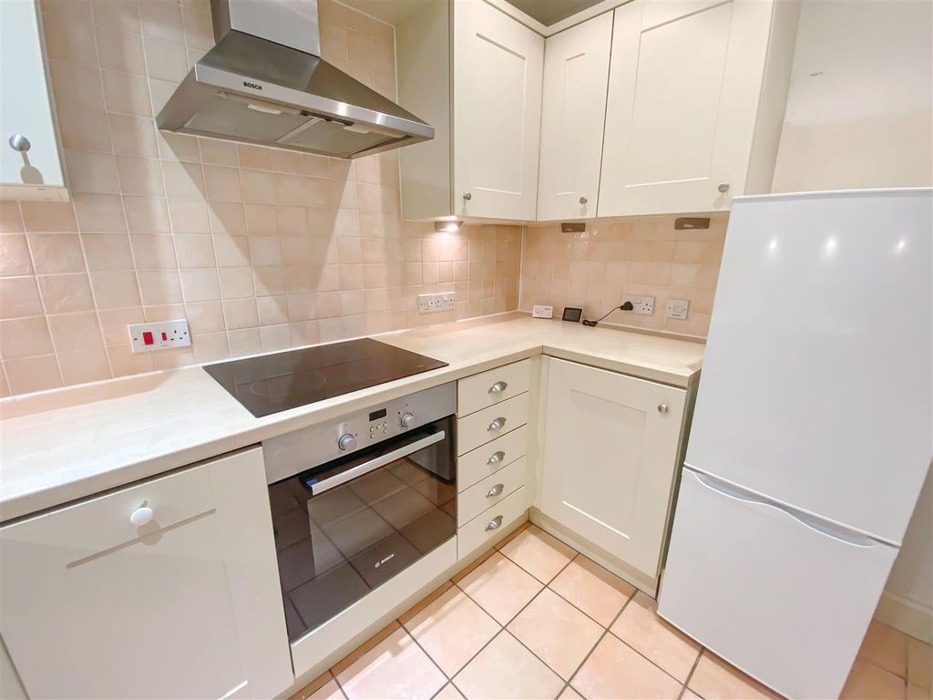 Property photo 3 of 9 Image00001.Jpg