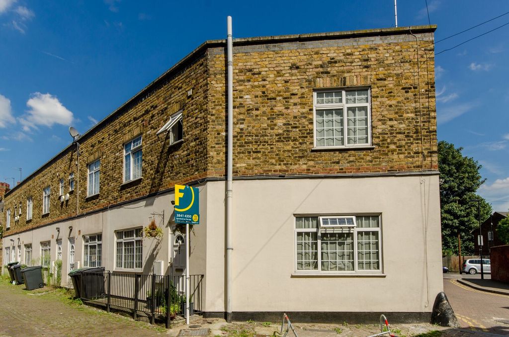 Property photo 1 of 7
