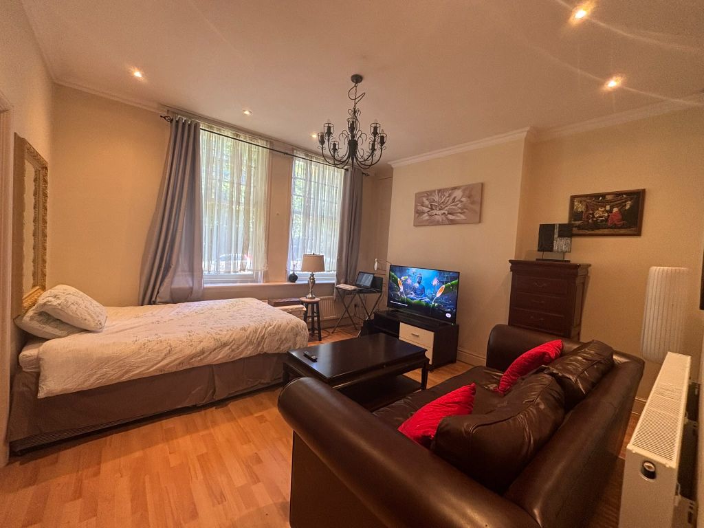 Property photo 2 of 9