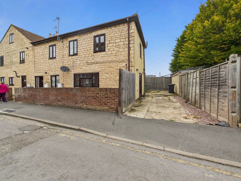 Property photo 2 of 22 Picture No. 06
