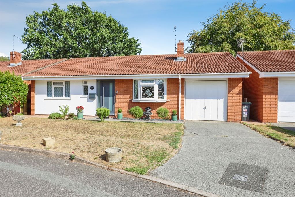 Property photo 1 of 18
