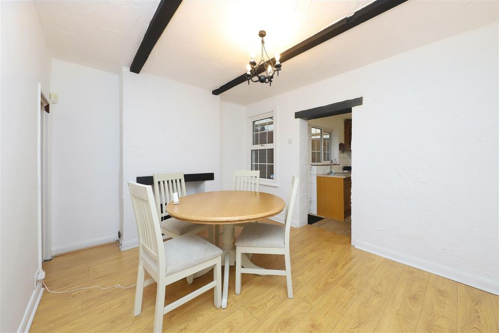 Property photo 3 of 12 Dining Area