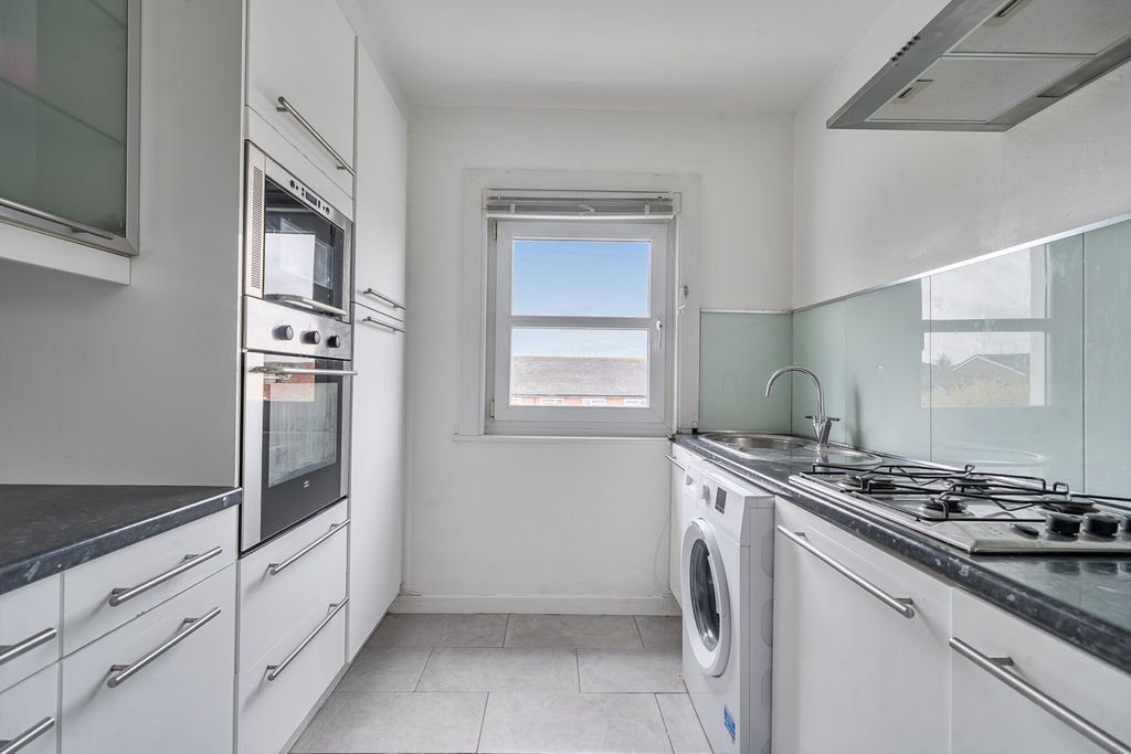 Property photo 2 of 15 Kitchen