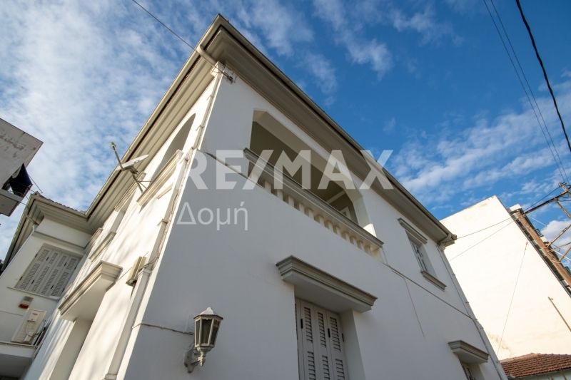 Property photo 1 of 25