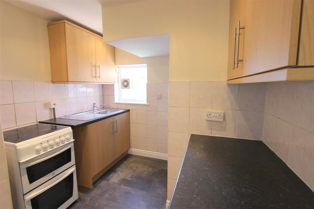 Property photo 3 of 10 Kitchen/Diner