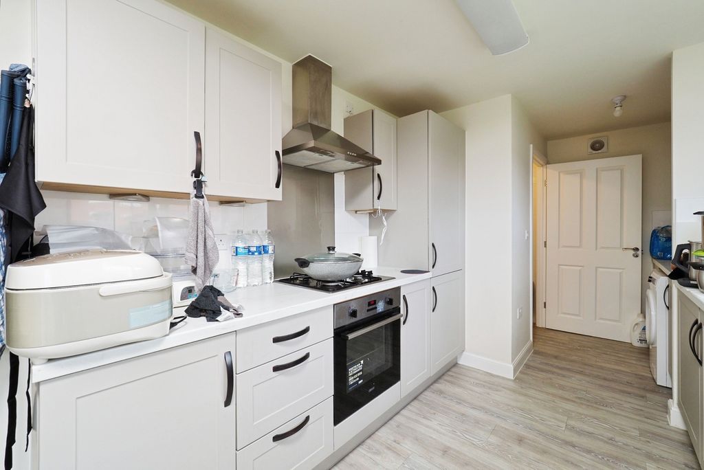 Property photo 2 of 21 Pbox-Img.Jpg