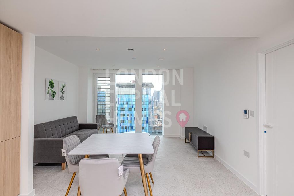 Property photo 3 of 14 23091837.Jpg
