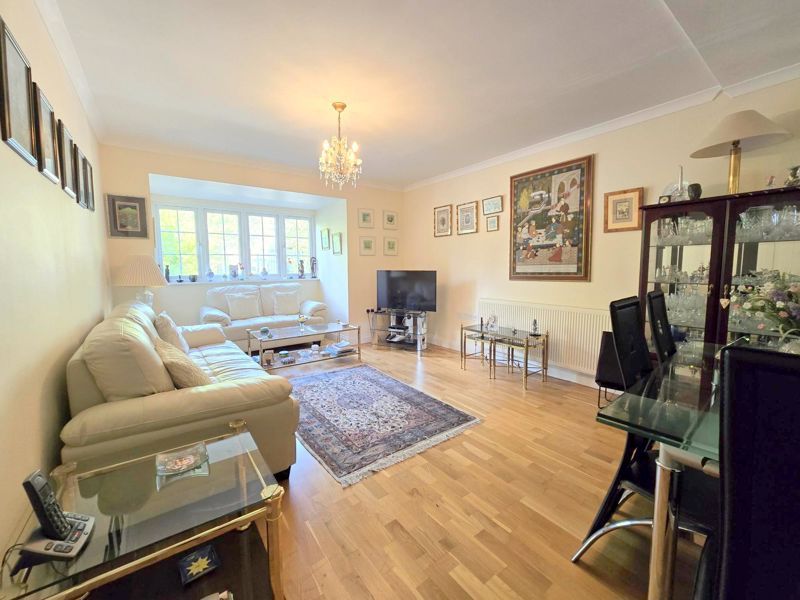 Additional image 4 of 2 bed flat for sale7 The Avenue, Hatch End HA5
